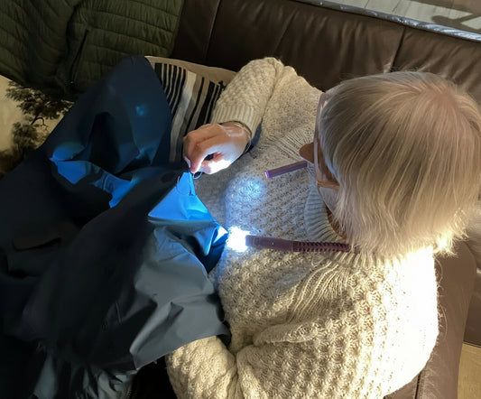 Liseuse de Cou LED Rechargeable USB - 3 Couleurs et 3 Intensités Réglables