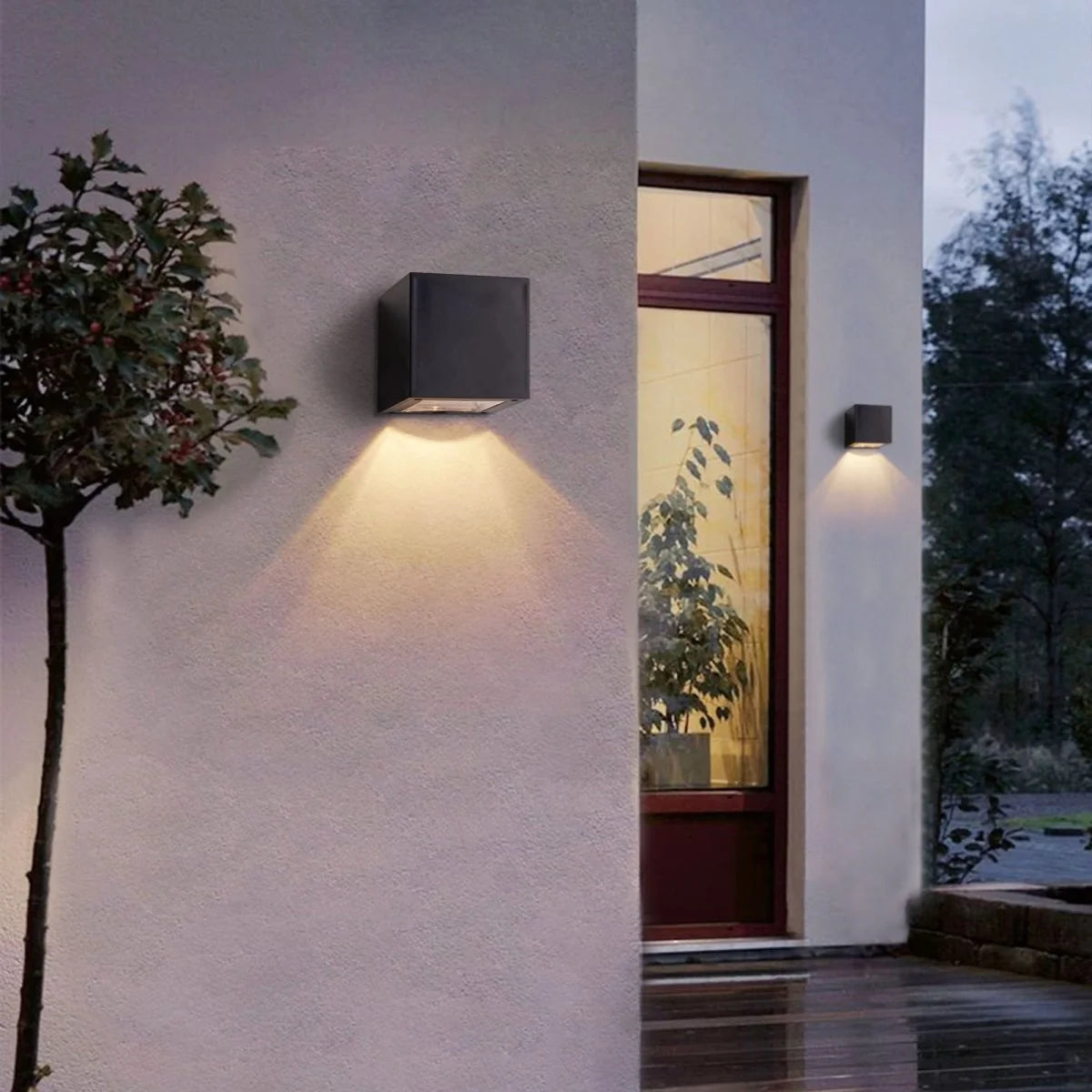 Appliques murales solaires LED Buenosaires installées sur une façade extérieure moderne
